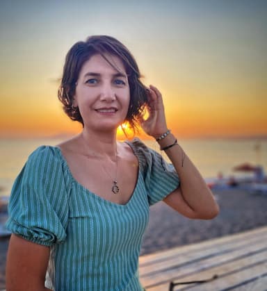 Ayşe İnan, adlı sanatçı profil fotoğrafı